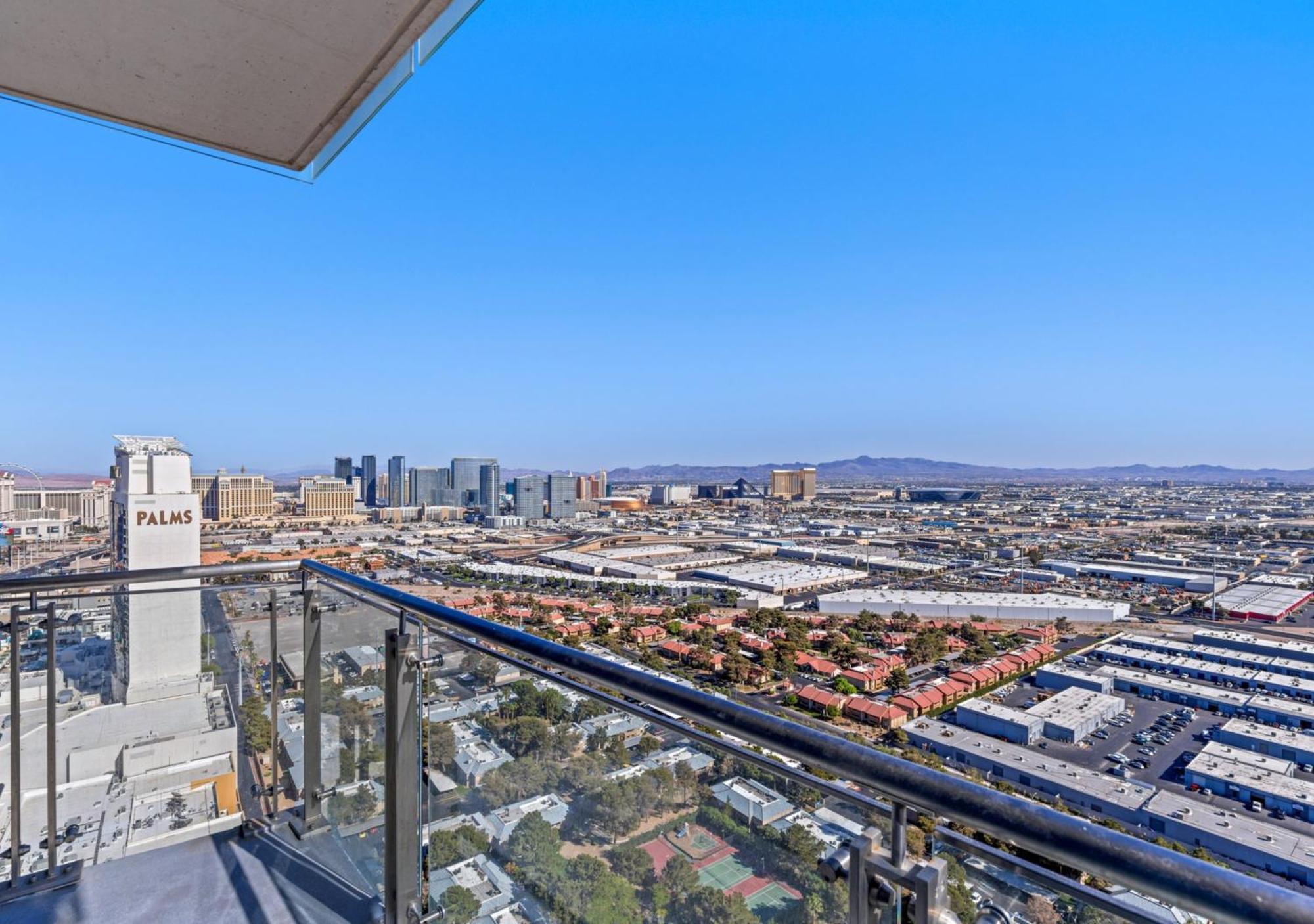 Palms Place By Zelloo * Las Vegas